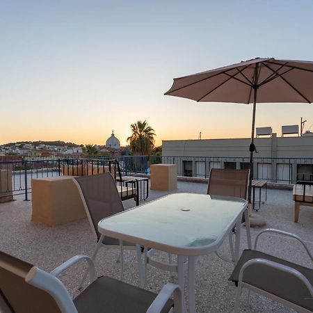 Central Mytilene City-View Apartment For 7 Luaran gambar