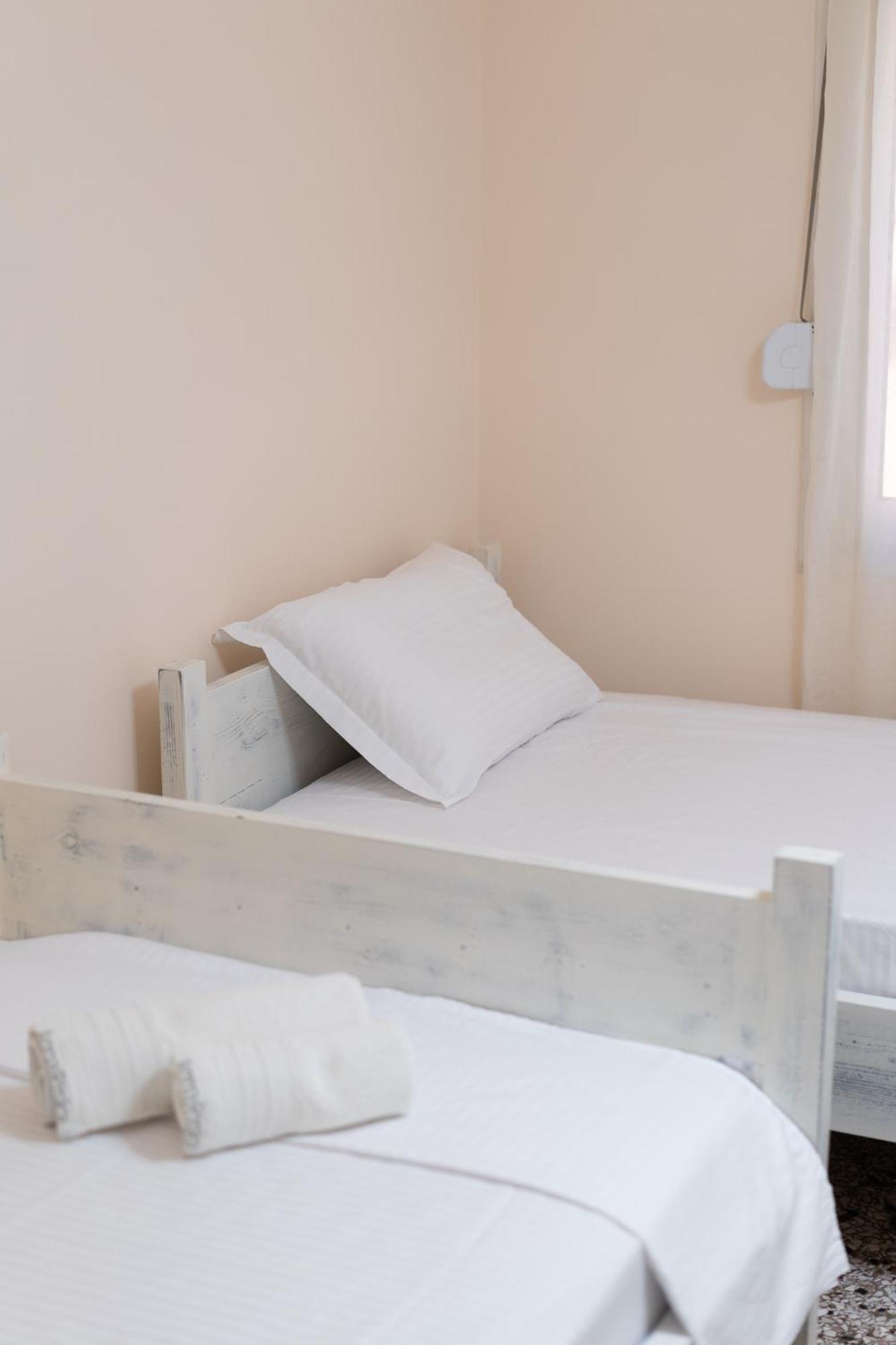 Central Mytilene City-View Apartment For 7 Luaran gambar