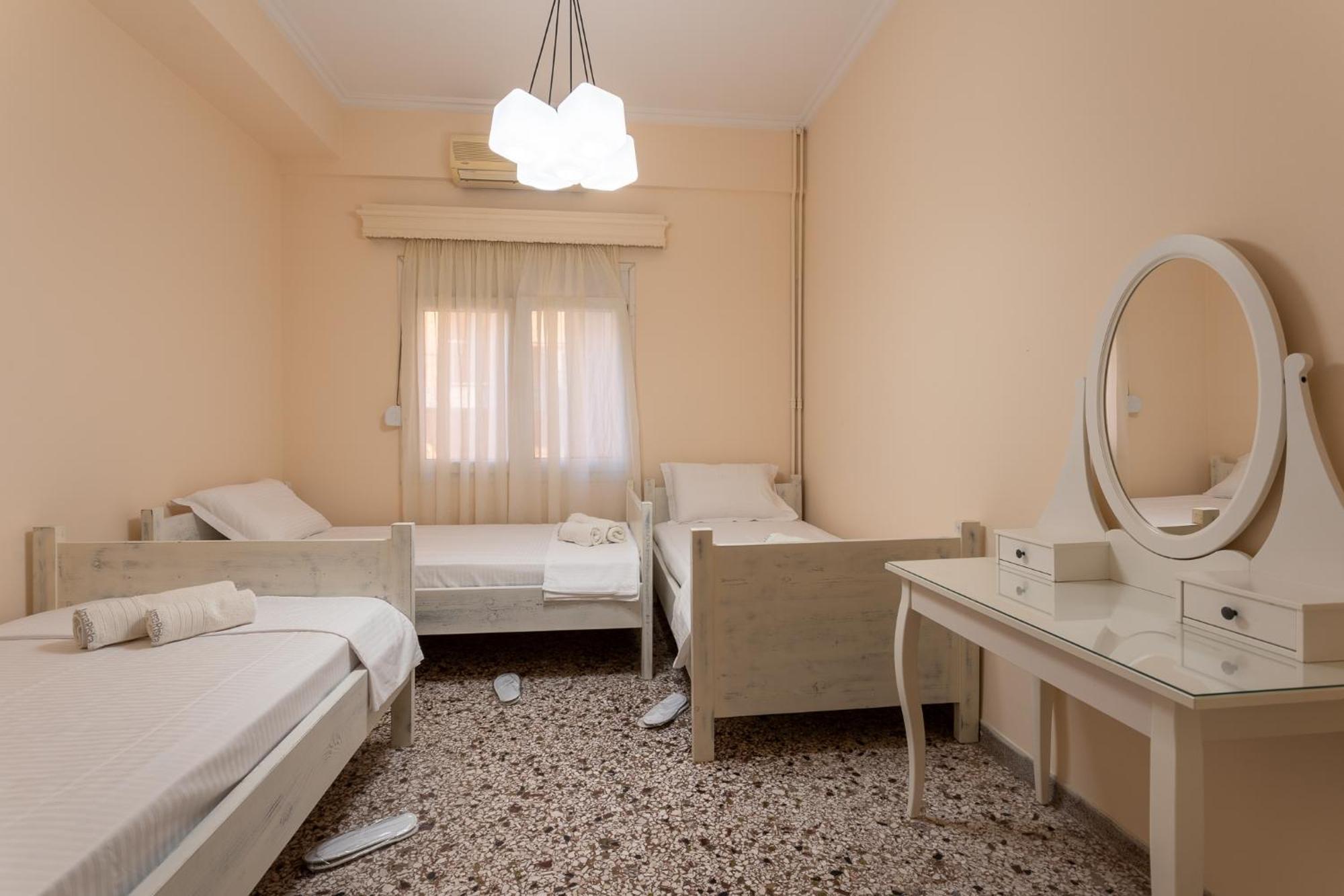 Central Mytilene City-View Apartment For 7 Luaran gambar